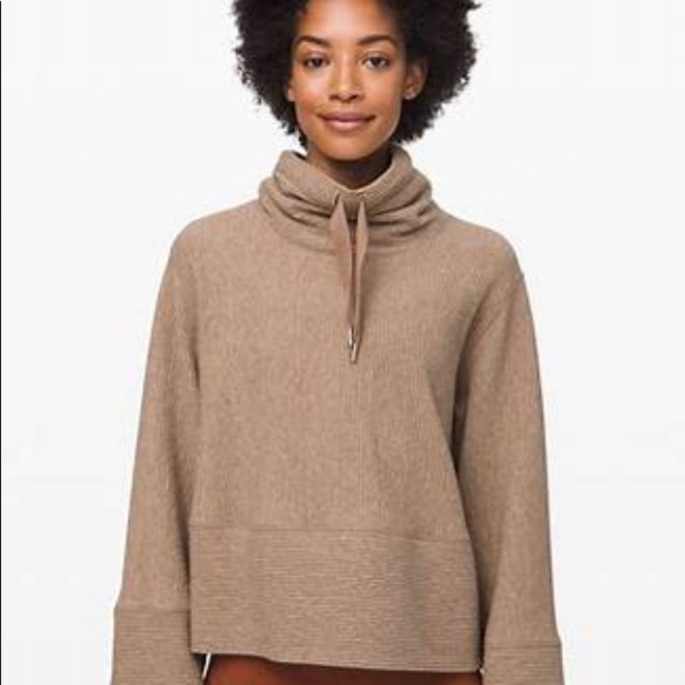 LULULEMON Retreat Yourself Pullover